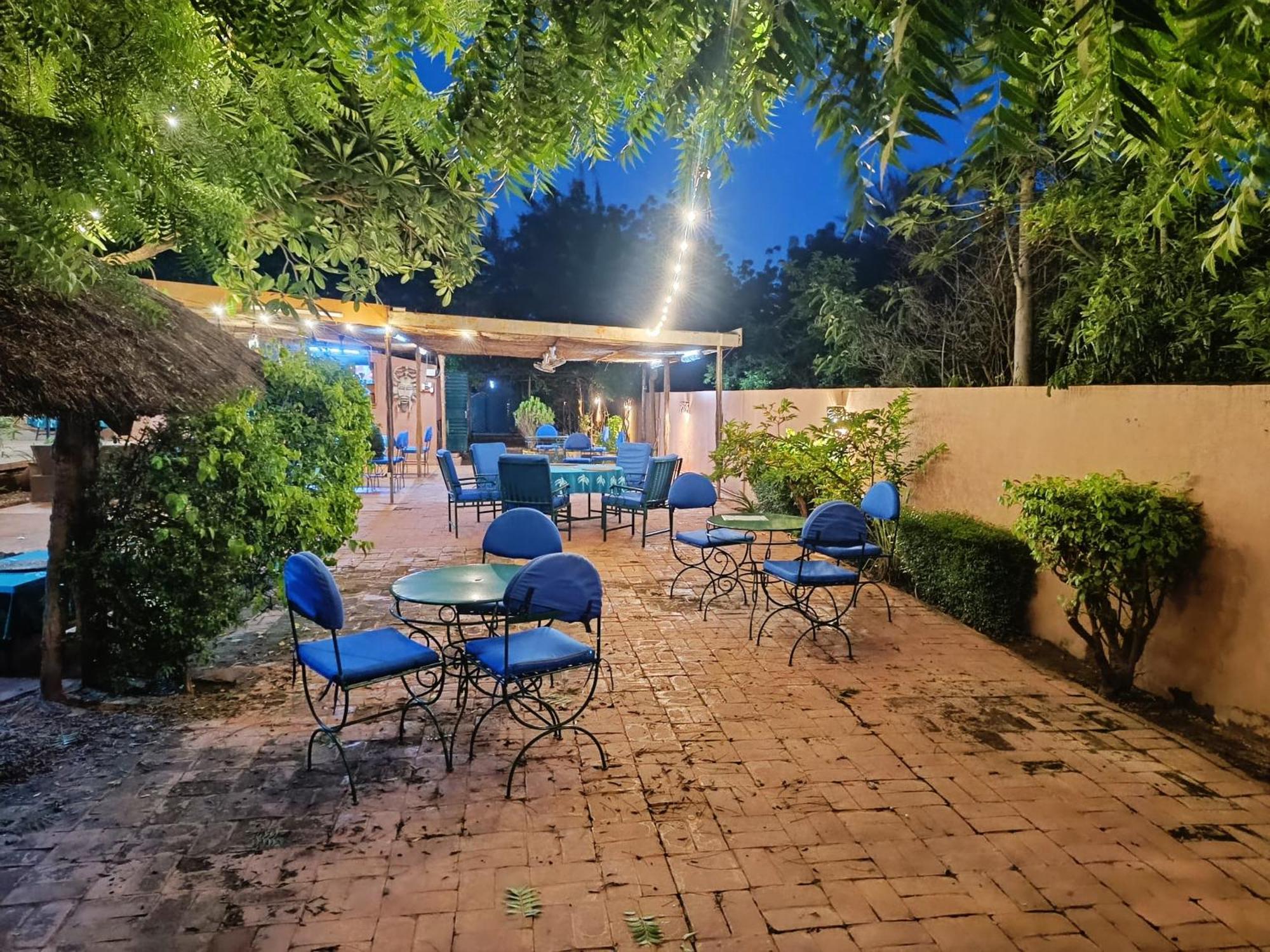 Hotel Les Palmiers Ouagadougou Ngoại thất bức ảnh