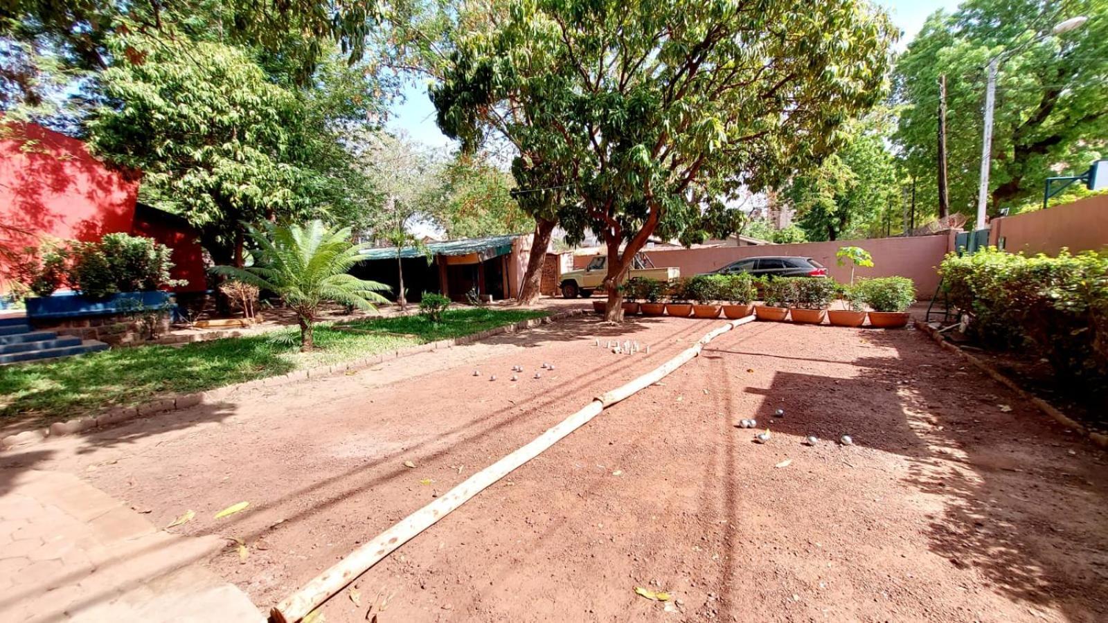 Hotel Les Palmiers Ouagadougou Ngoại thất bức ảnh
