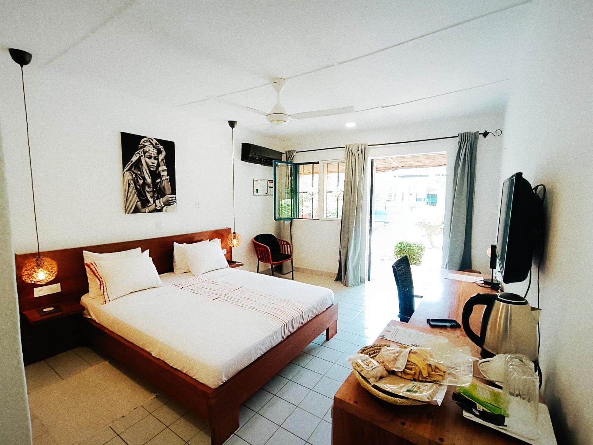 Hotel Les Palmiers Ouagadougou Ngoại thất bức ảnh